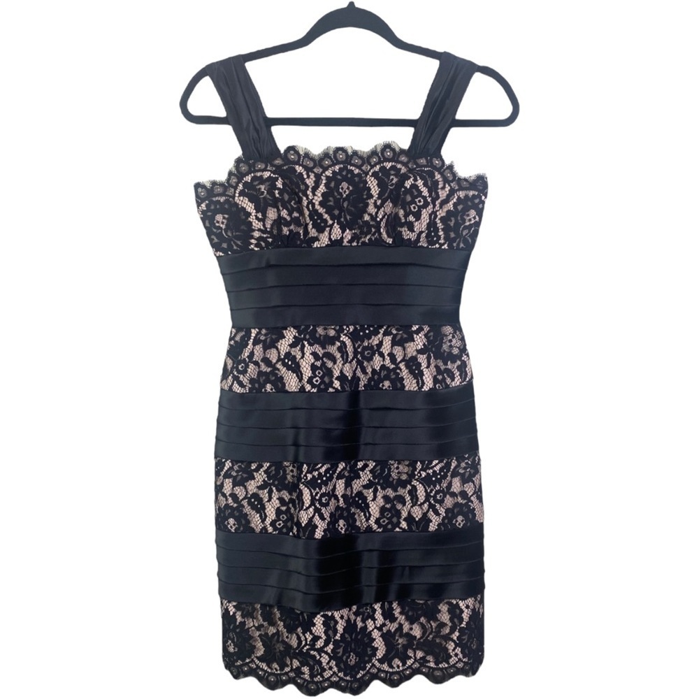 BCBG Maxazria Black Lace and Satin Cocktail Party Formal Elegant Dress Size 2